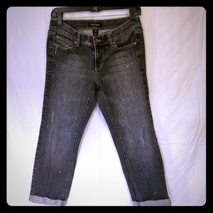 White hose black market jeans size 6 glamorous